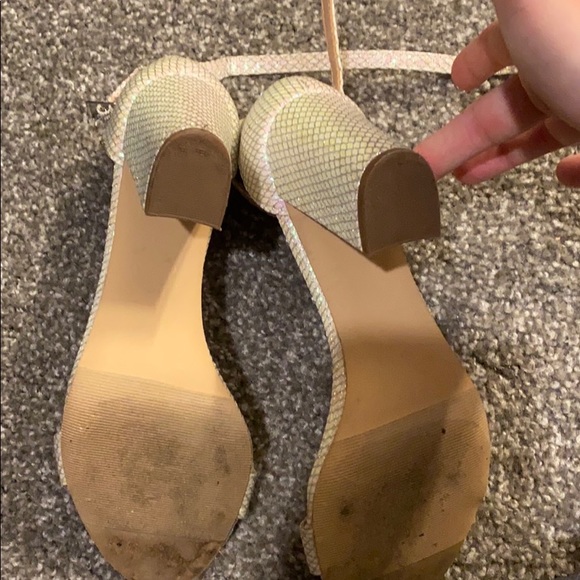 Sparkly diamond silver heels - Picture 3 of 4